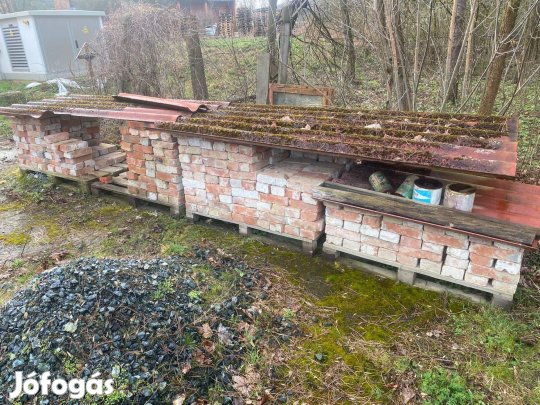 Bontott tégla eladó