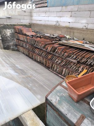 Bontott tetőcserép ingyen elvihető!