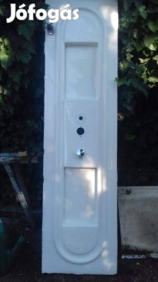 Bontott zuhanypanel fal és ajtó