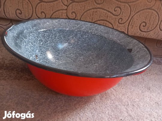 Bonyhádi cirmos belsejű kis vajling, vájdling