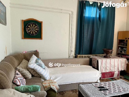 Bonyhádi eladó 75 nm-es lakás