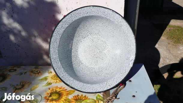 Bonyhádi zománcozott 25 lt.-es vájling