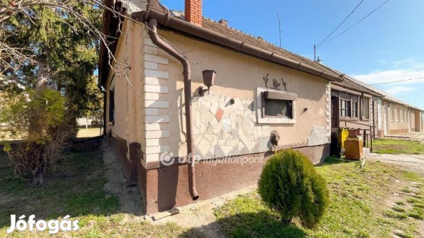 Bőnyi 80 nm-es ház eladó