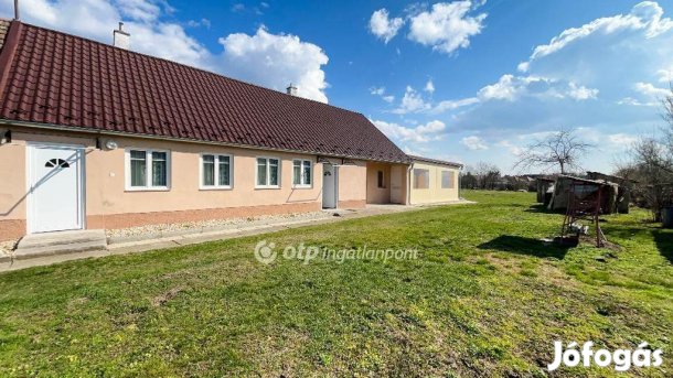 Bőnyi eladó 63 nm-es ház