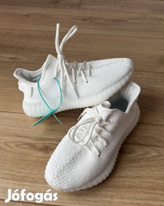 Boost cipő fehér