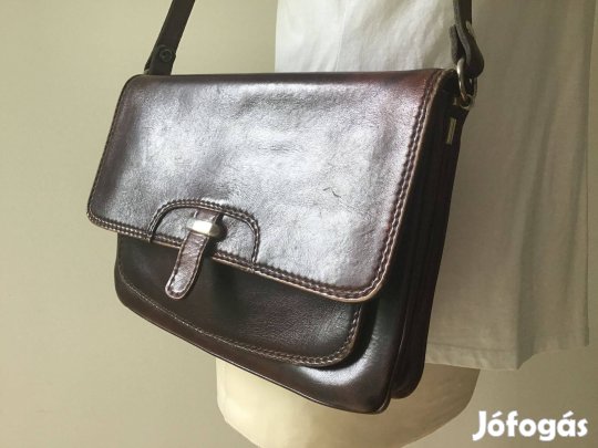 Bőr, patinás, 3 rekeszes retikül, kistáska. (Jól pakolható)