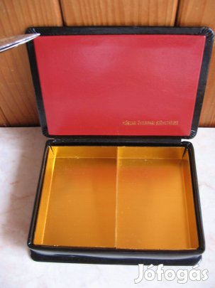 Bőr borítású játékkártya tartó doboz