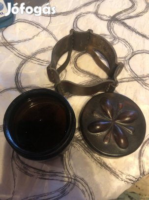 Bőr és üveg tároló ékszertartó