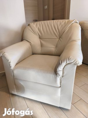 Bőr fotel eladó Kecskeméten