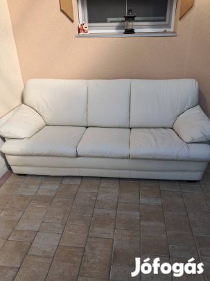 Bőr kanapé. nyitható 