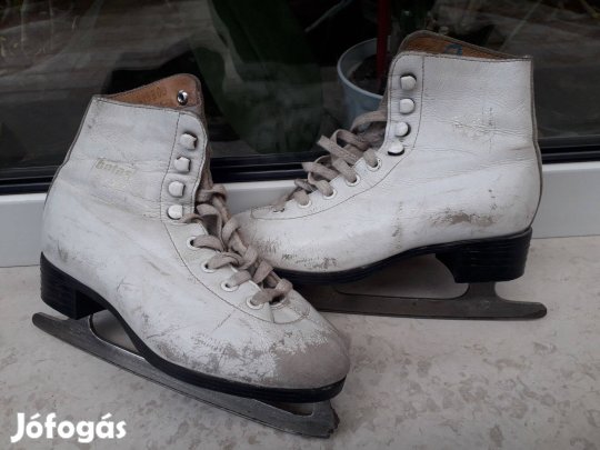 Bőr korcsolyacipő, cseh, kb 31-33 méret