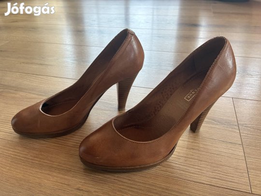 Bőr magassarkú női cipő, 36