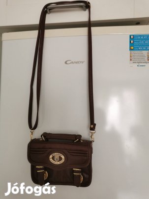 Bőr retikül barna színű 