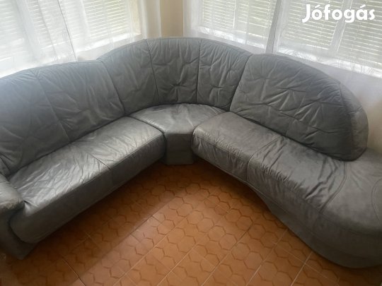 Bőr sarokgarnitúra