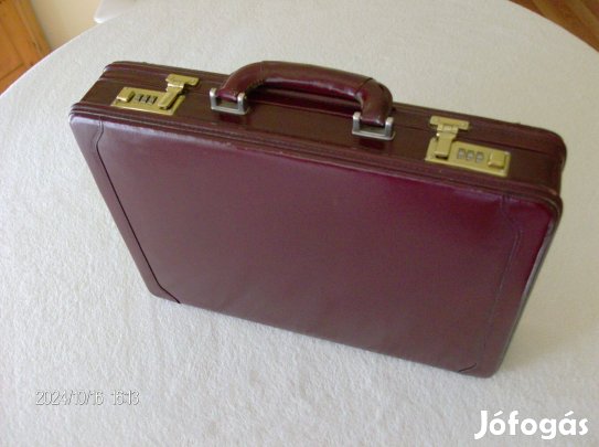 Bőr táska, diplomata, retro, bordó színű, szép, megkímélt, 45X33X10 cm
