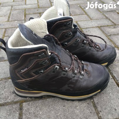 Bőr túrabakancs eladó