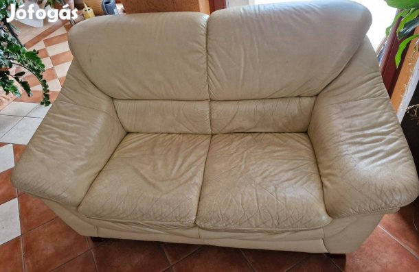 Bőr ülőgarnitúra