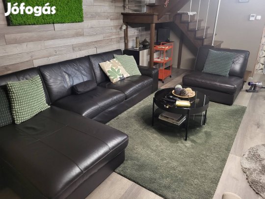 Bőr ülőgarnitúra.