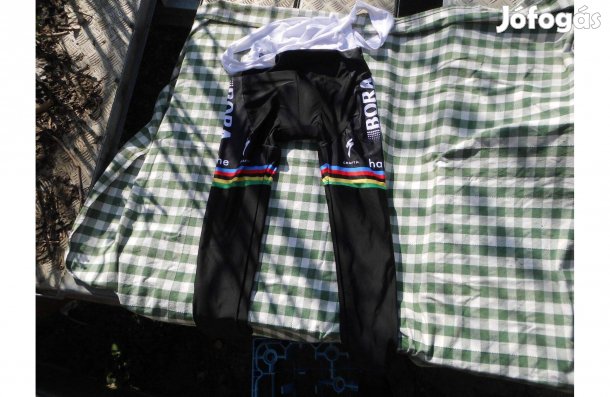 Bora Hansgrohe fekete-mintás férfi XXL-es biciklis nadrág eladó,