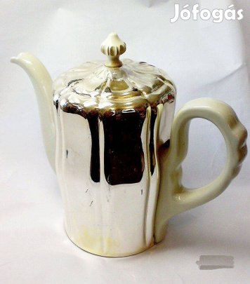 Bordázott oldalú, neobarokk stílusú kávés, teás, italos kanna termosz