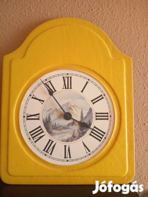 Bőrdíszmű fali óra 