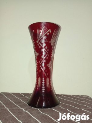 Bordó csiszolt váza