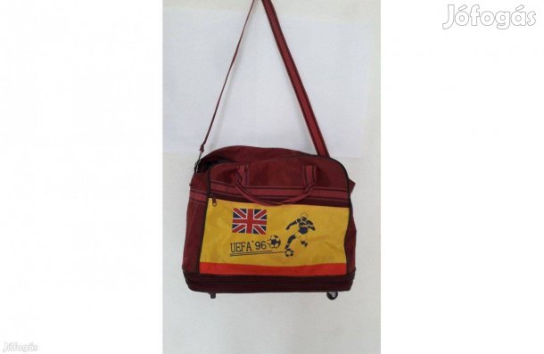 Bordó gurulós nagyítható cipzáros utazó táska_