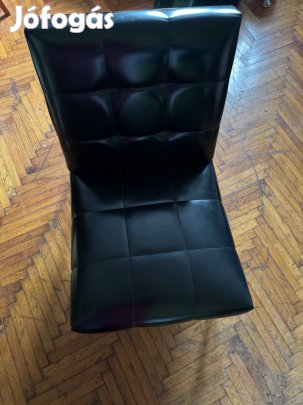Bőrfotelek egyben