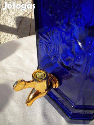 Borkút, dekoratív domborműves palack, kék, 5 literes üveg italadagoló