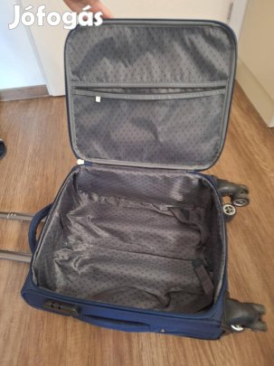 Bőrönd kézipoggyász