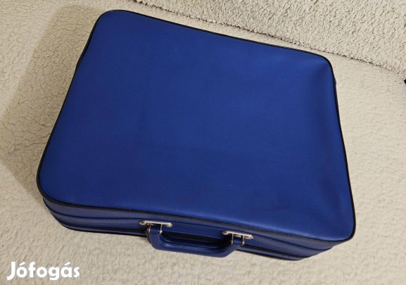 Bőrönd kézipoggyász