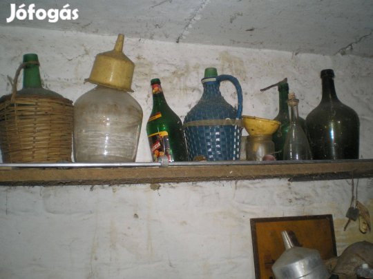 Borospincéből üvegek fonott demizsonok ár/db