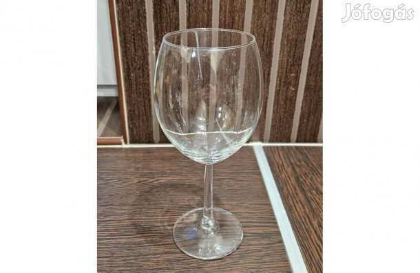 Borospohár készelt eladó