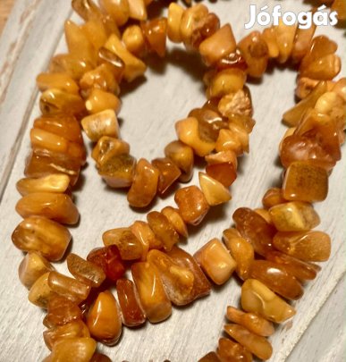 Borostyán és korall nyaklánc eladó