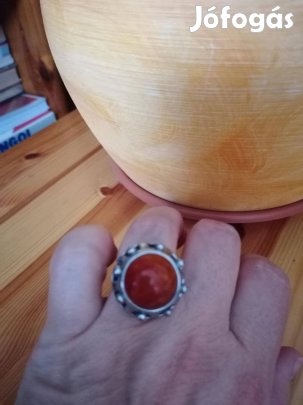 Borostyán gyűrű egyedi kivitel