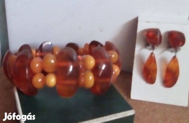 Borostyán karkötő és klipsz Külön is eladom. Egyben 3000 ft