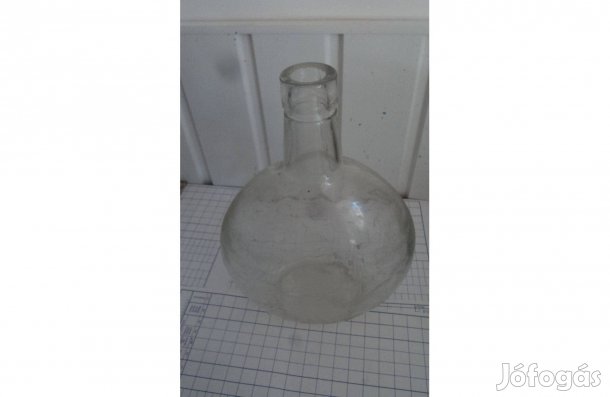 Borosüveg, az asztal dísze