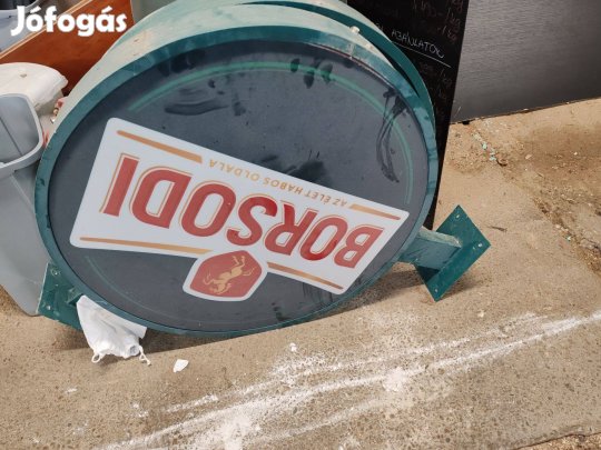 Borsodi világító reklámtábla eladó működő, dekorációnak is!