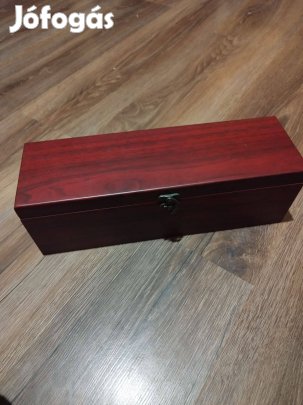 Bortartó díszdoboz eladó!