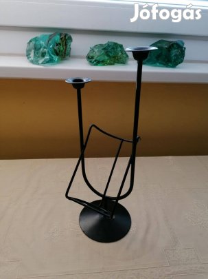 Bortartó gyertyatartóval