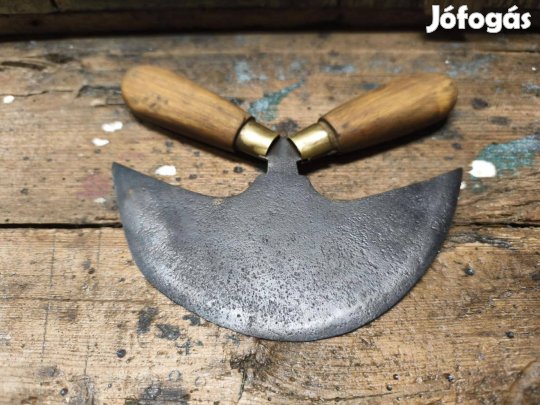 Bőrvágó kés, cipész eszköz, csiszár munkaeszköz, kovácsolt, jelzett