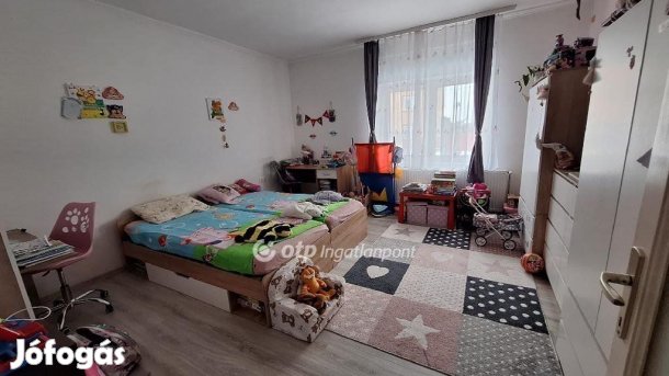 Bősárkányi eladó 100 nm-es ház