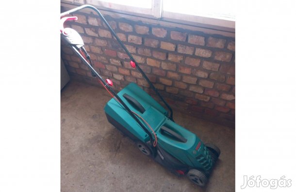 Bosch ARM 3200 keveset használt fűnyíró eladó