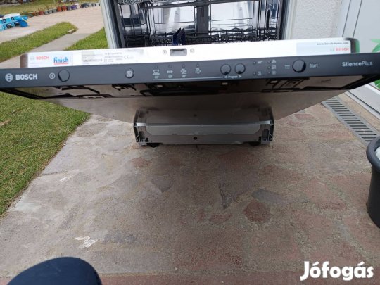Bosch A+ fekete integrált beépíthető 12 terítékes mosogatógép