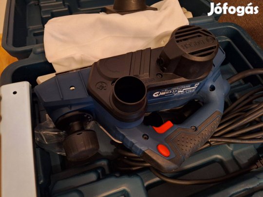 Bosch GHO 26-82 D Vezetékes Kézi Gyalu Gyalugép Új Kofferban