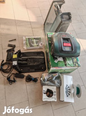 Bosch Indego M700 robot fűnyíró