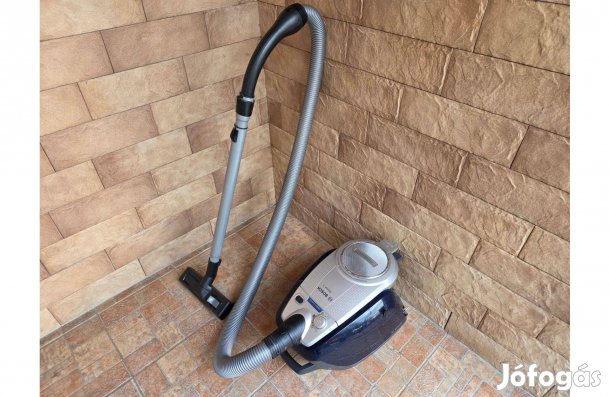 Bosch Relaxx'x Prosilence porzsák nélküli csendes porszívó