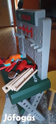 Bosch játék szerszámos asztal sok szerszámmal