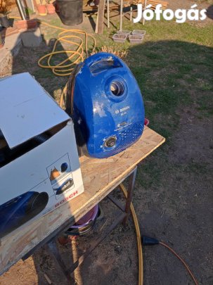 Bosch porzsákos porszívó 