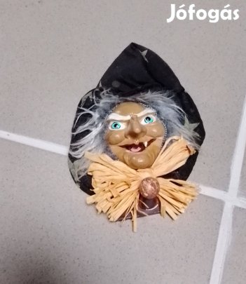 Boszorkány fej fali dísz
